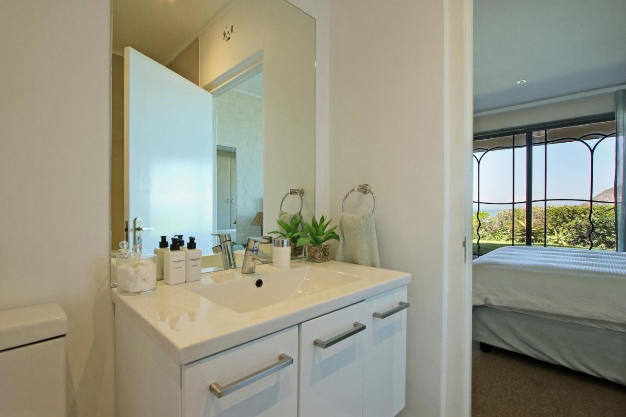 9 The Village Hout Bay Exterior photo