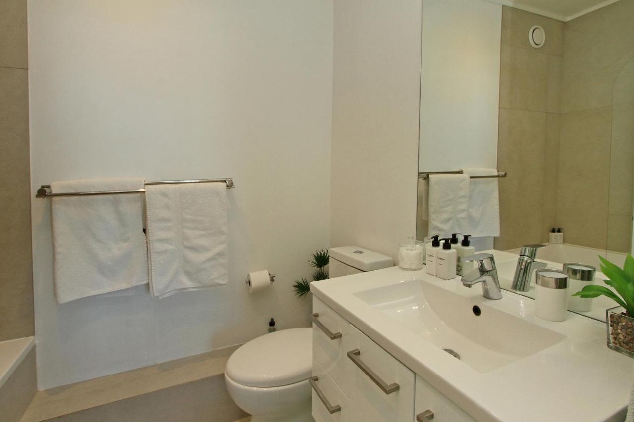 9 The Village Hout Bay Exterior photo