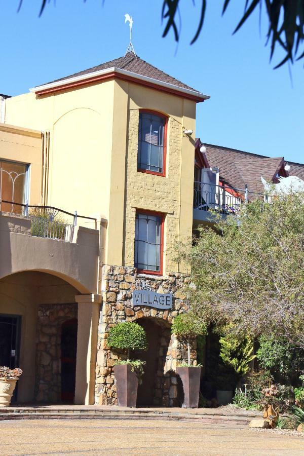9 The Village Hout Bay Exterior photo