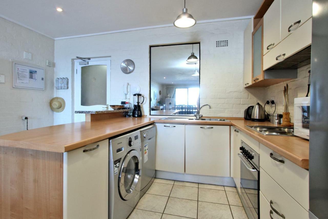 9 The Village Hout Bay Exterior photo