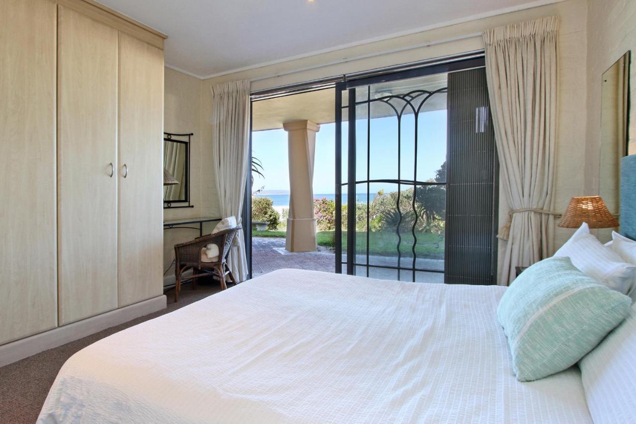 9 The Village Hout Bay Exterior photo